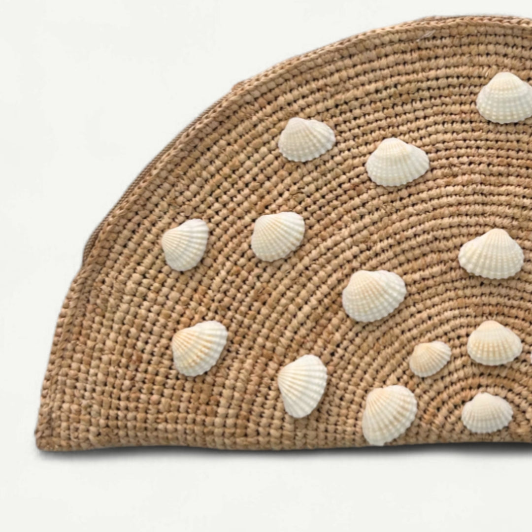 Raffia Shell Clutch - Natural