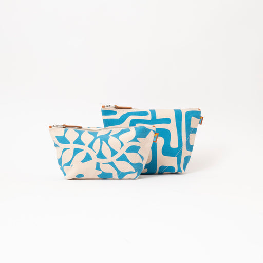 Large Pouch - Azure Flower Chain lifestyle image