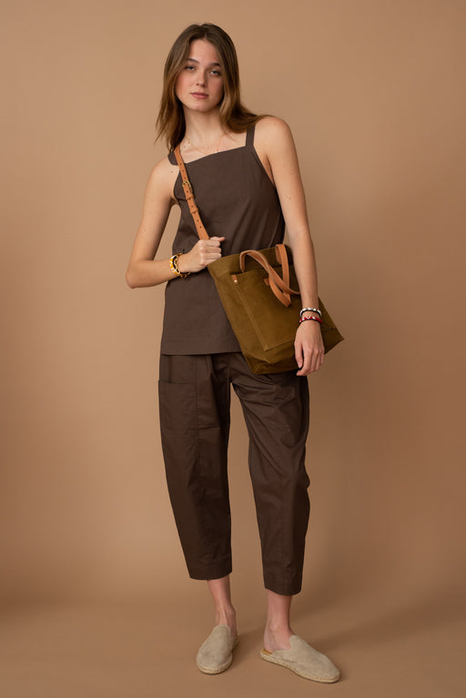 SAMPLE SALE: Traveler Tote - Khaki Mustard lifestyle image