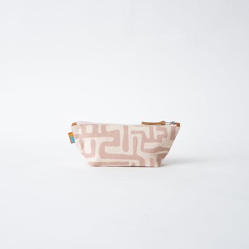 SAMPLE SALE: Small Kuba Pouch - Dusty Rose/Eggshell lifestyle image