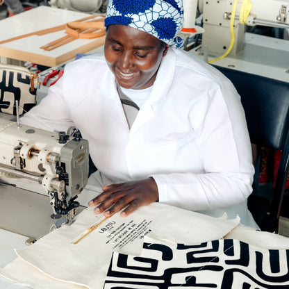 Weekender Bag - Black Kuba