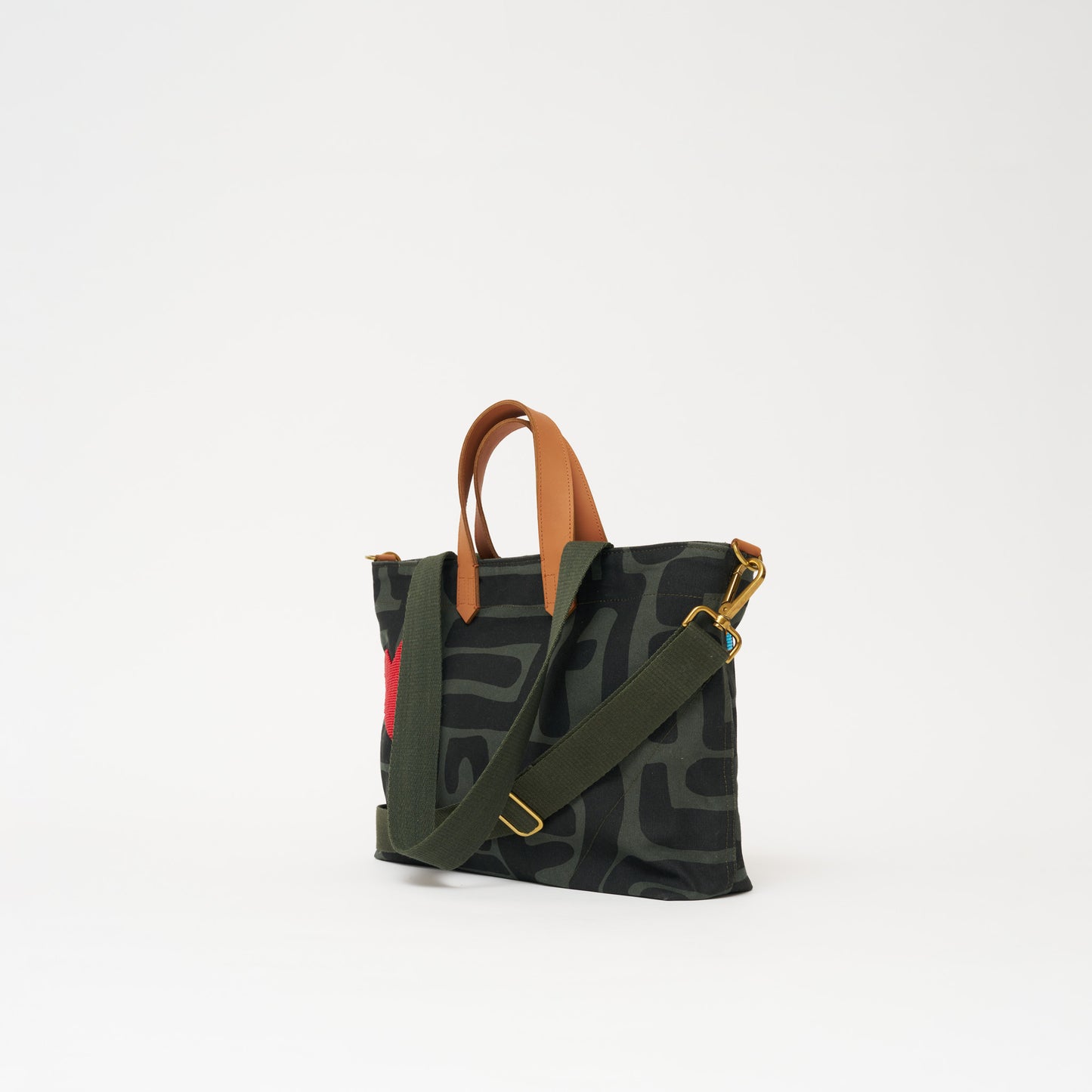 Commuter - Safari Kuba with Beaded Red Heart